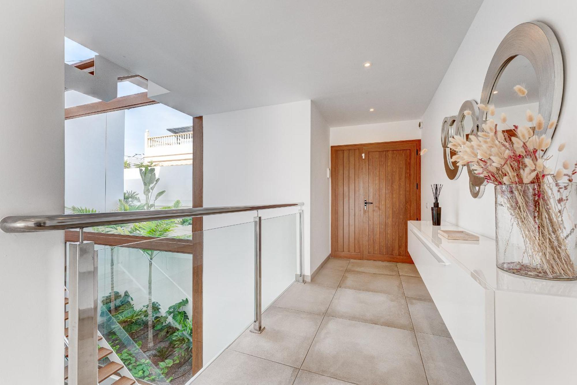 Fabulous Contemporary 5 Bedroom Villa With Private Heated Pool, Sleeps Max 13 Callao Salvaje Exterior foto
