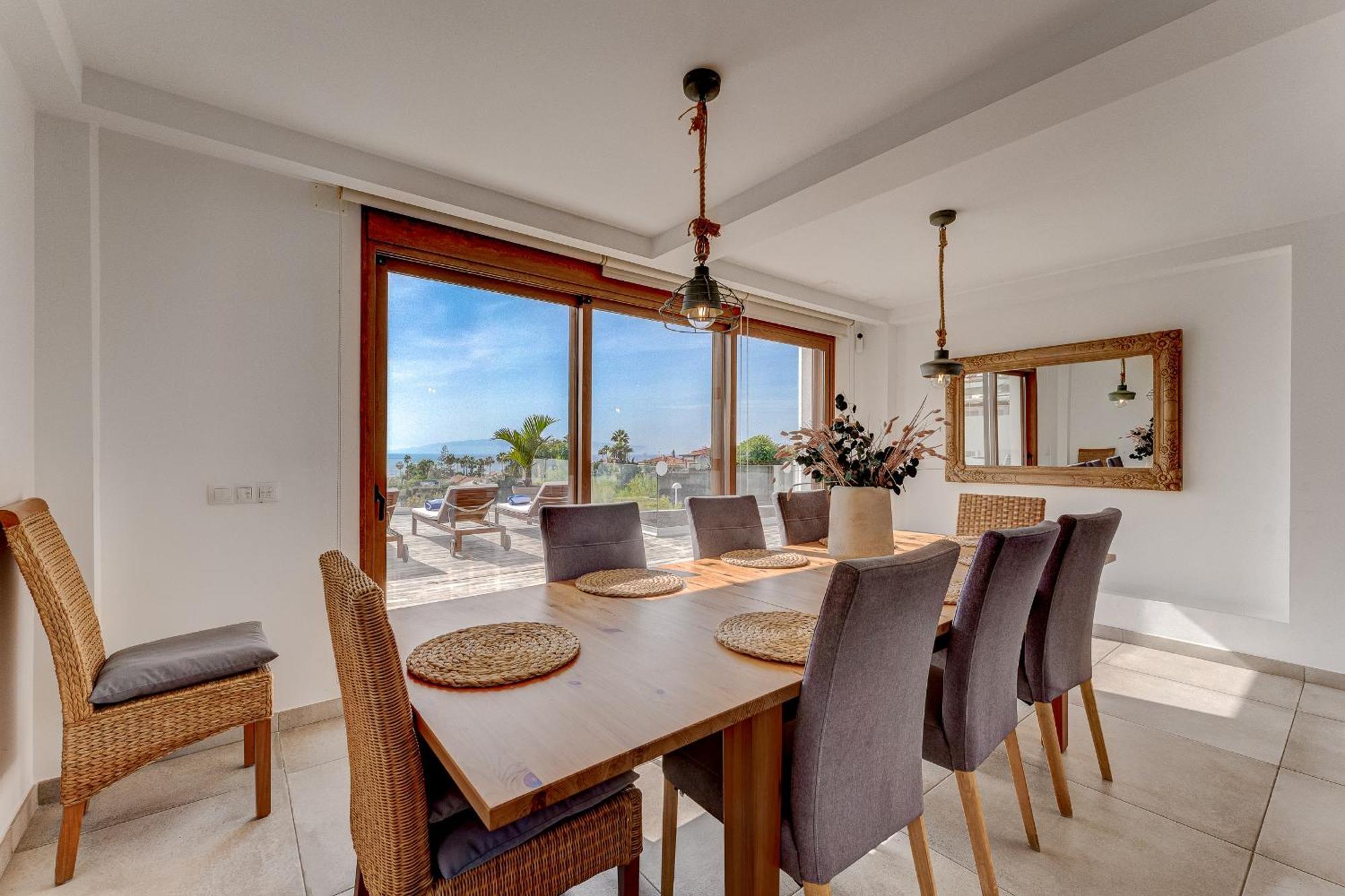 Fabulous Contemporary 5 Bedroom Villa With Private Heated Pool, Sleeps Max 13 Callao Salvaje Exterior foto